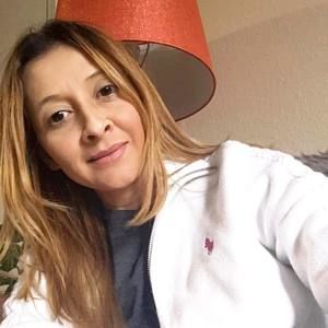 Meet your Posher, Lily